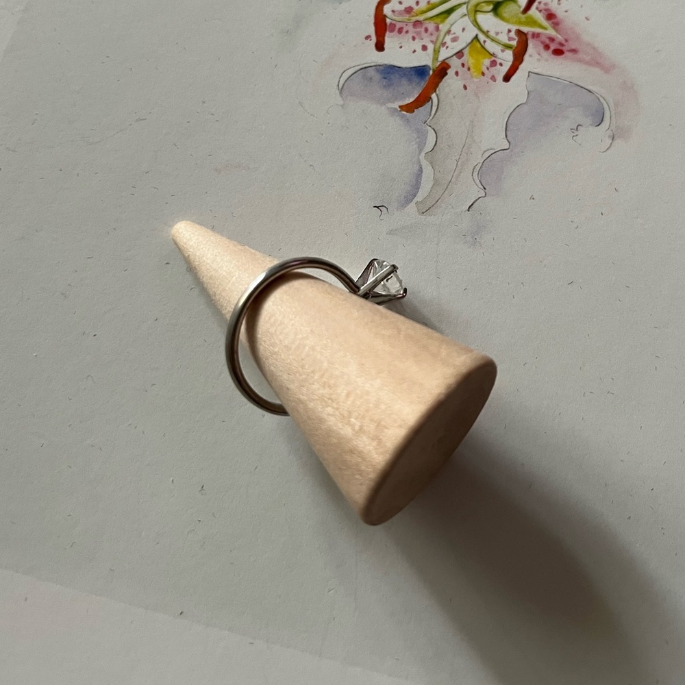 Beautiful‎ Ring - Picture 10 of 10